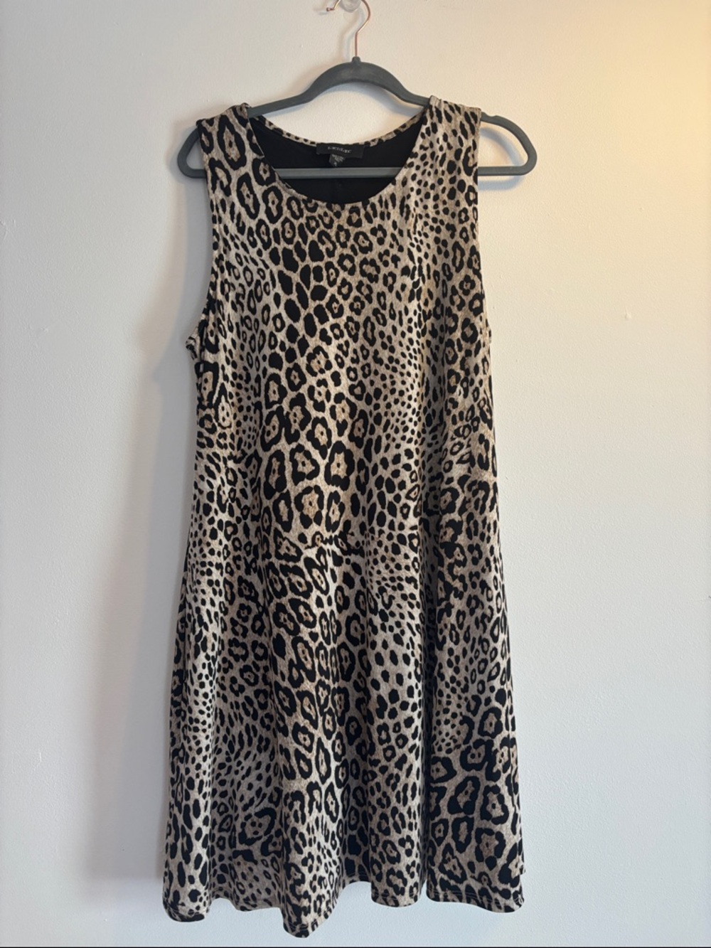 Karen Kane Beige and Black Leopard Print Sleeveless Dress